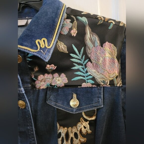 NWT Chico's Denim Heritage Jacket Heirloom Indigo Size Medium - Picture 4 of 16